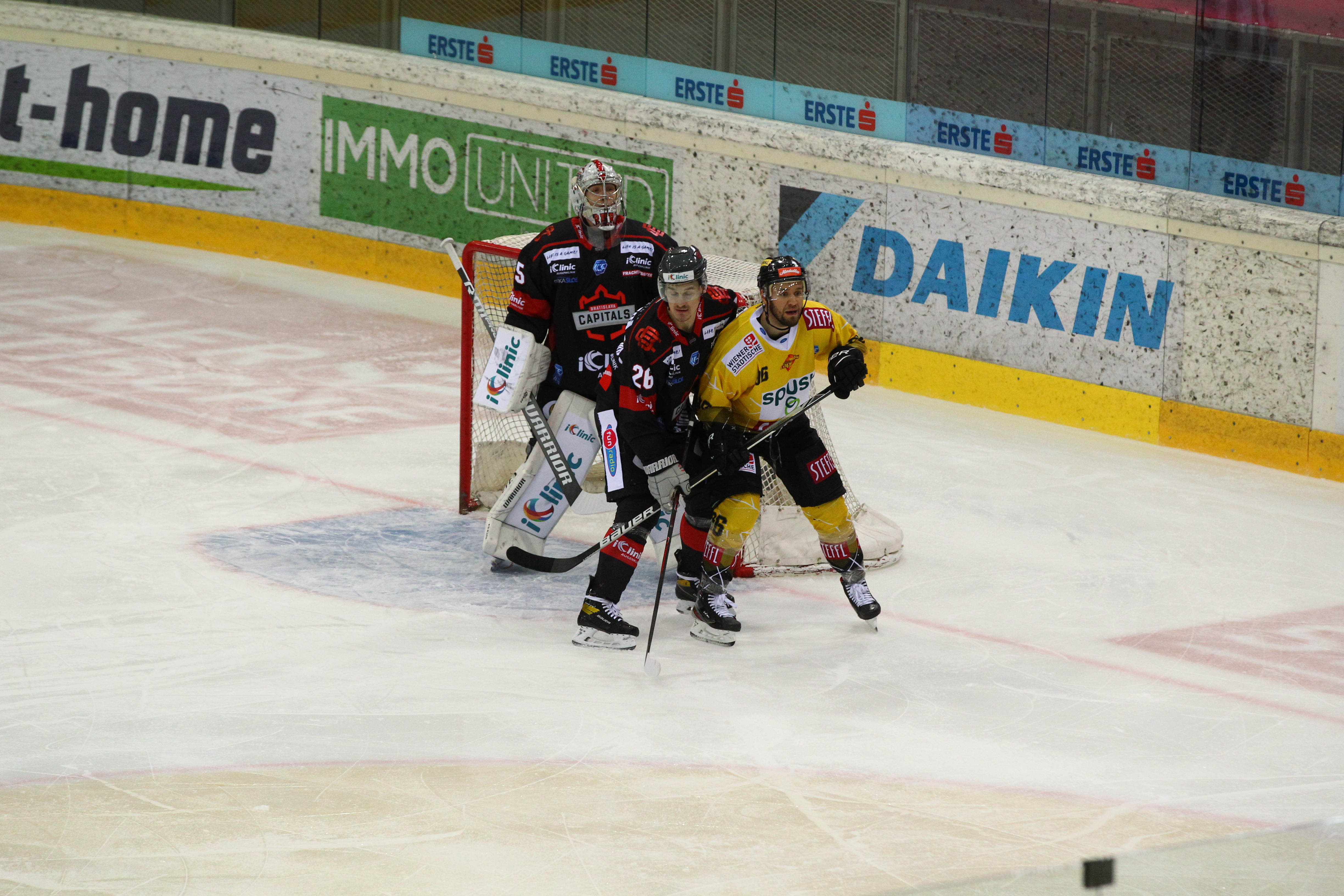 PH-VIENNACAPITALS-qknwoh
