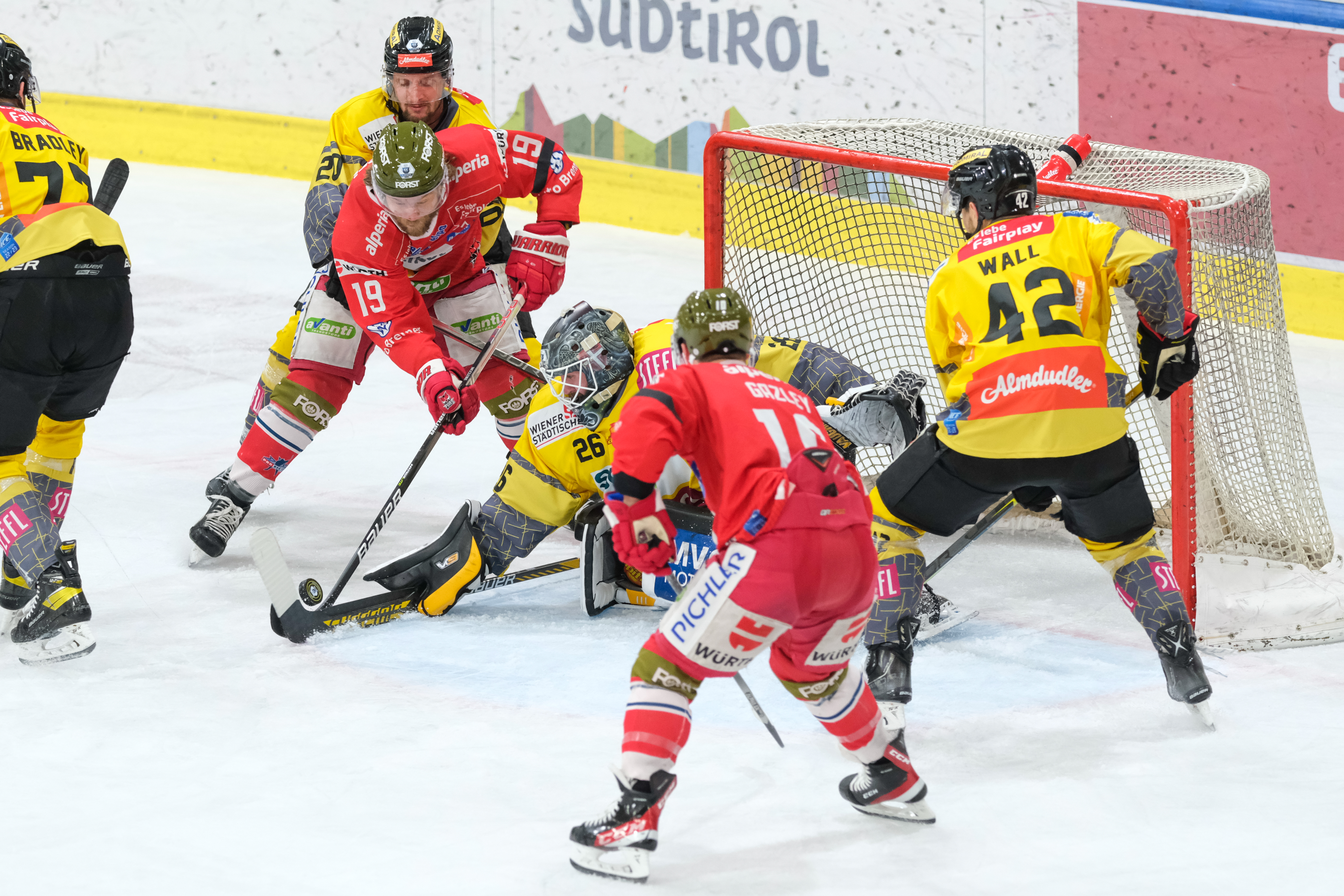 PH-HCBFOXES-HCB-vs-VIC.jpeg-4