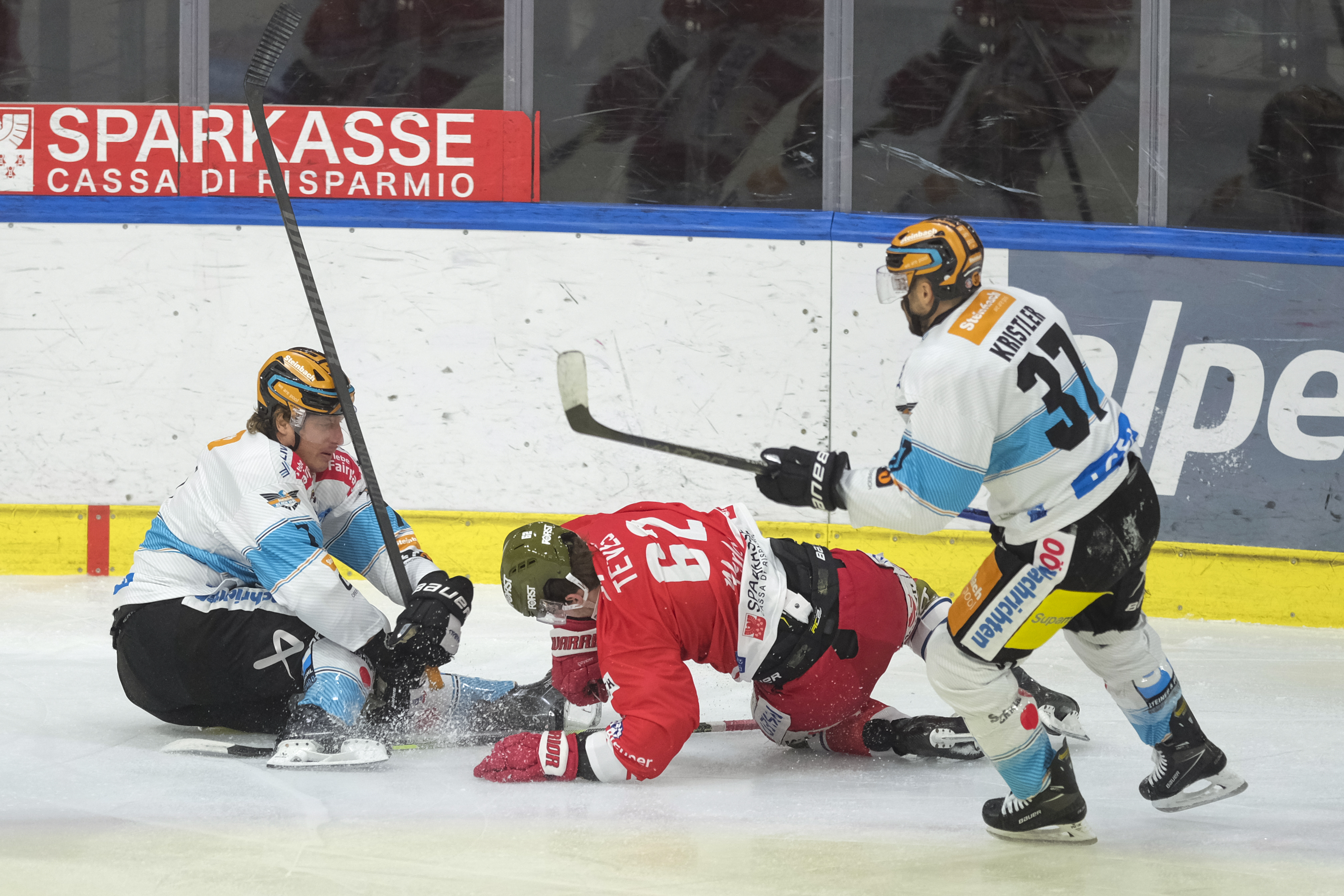 PH-HCBFOXES-HCB-vs-BWL (2)