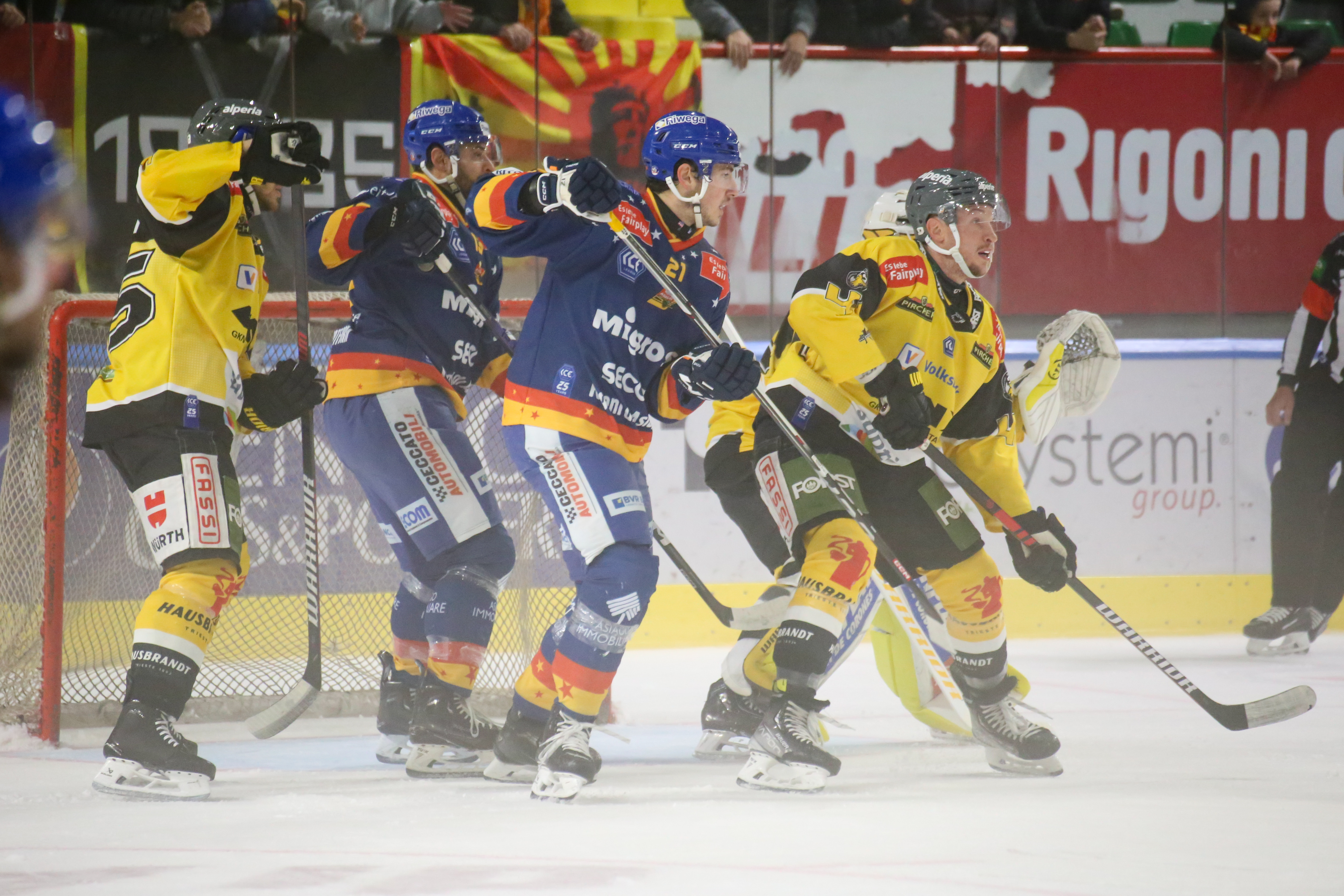PH-ASIAGOHOCKEY-Gameplay (5)