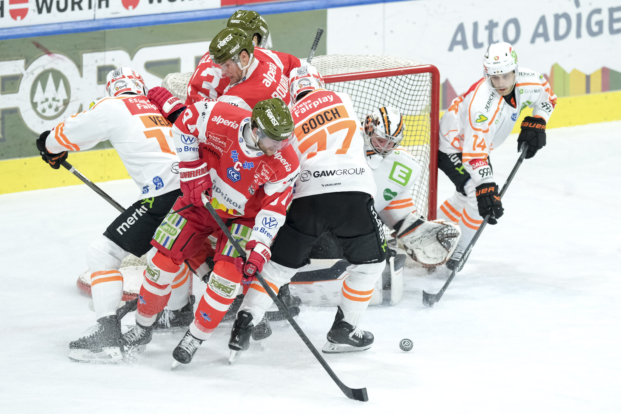 PH-HCBFOXES-HCB-vs-G99