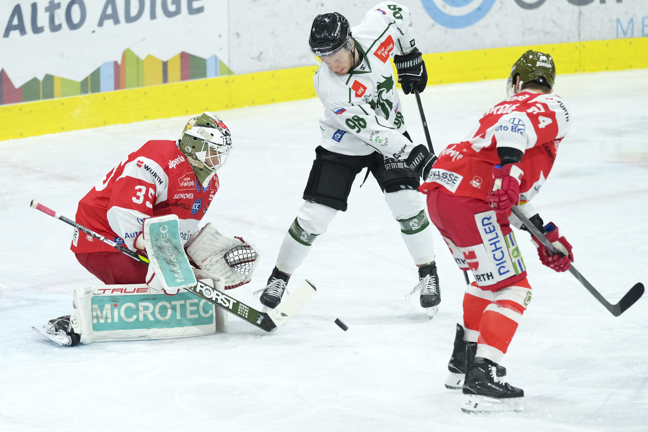 PH-HCBFOXES-HCB-vs-OLL