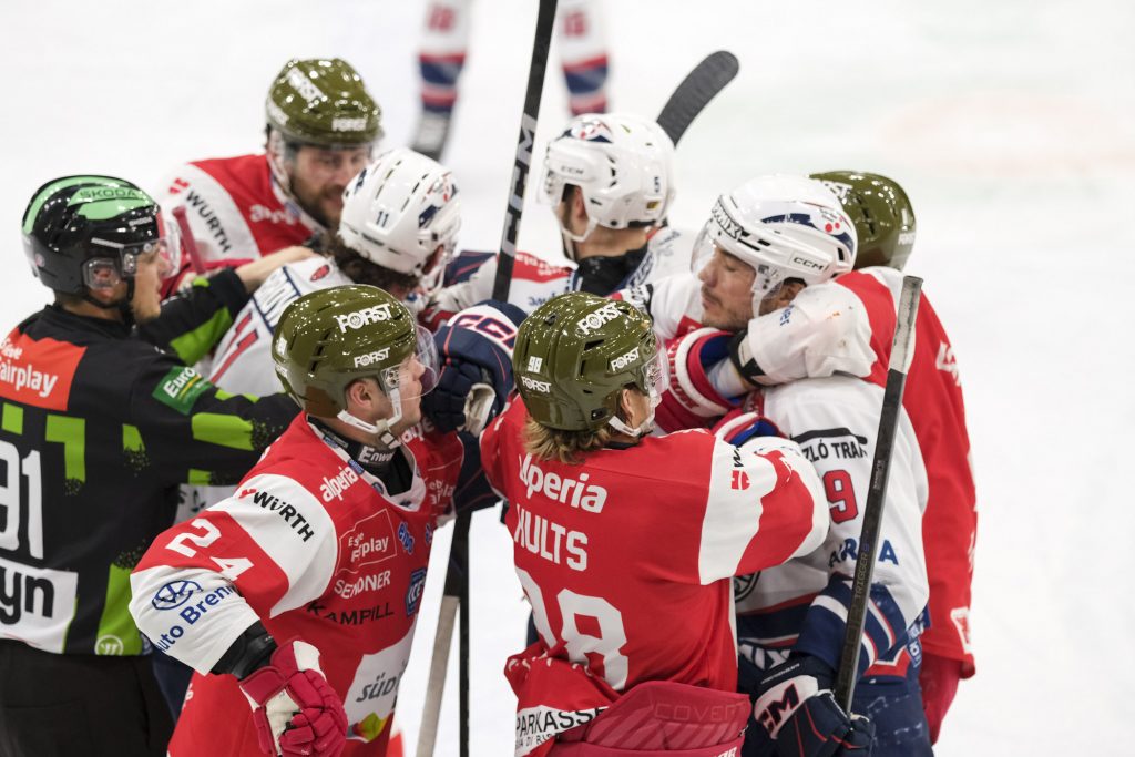 PH-HCBFOXES-HCB-vs-AVS (1)