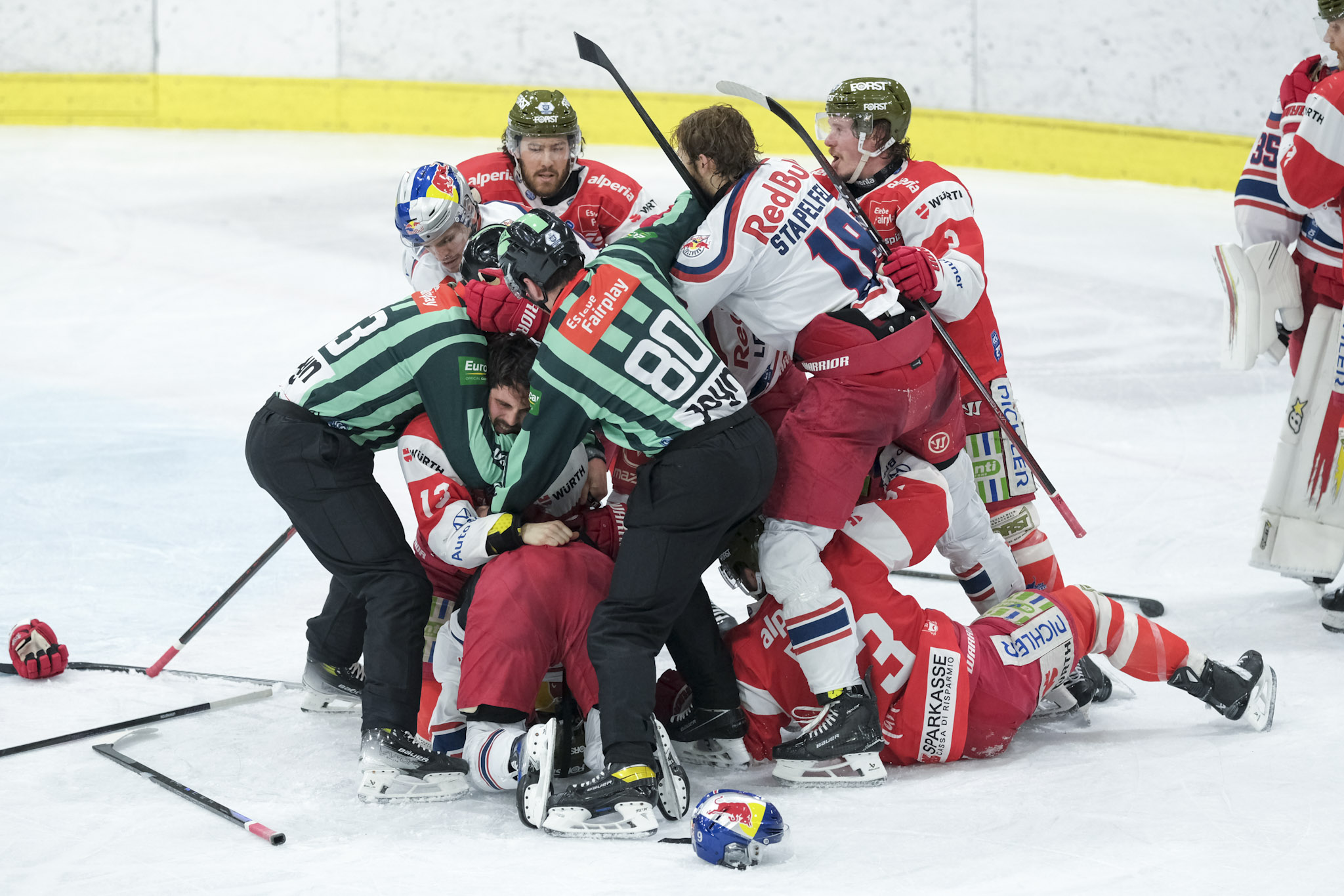 PH-HCBFOXES-HCB-vs-RBS (6)