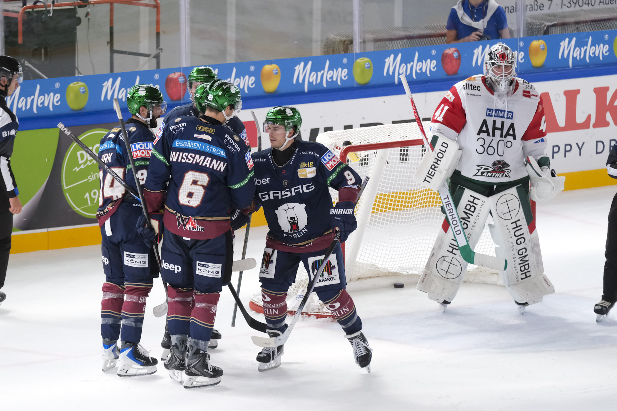 Berlin (in blue)_vs_Augsburg_Dolomitencup2026_Foto Max Pattis