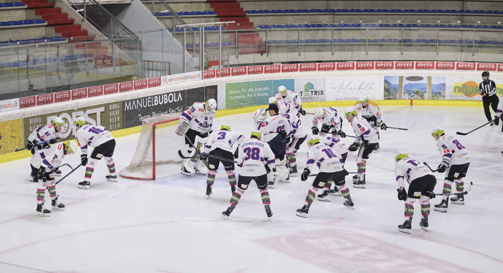 HC_Meran-Rittner_Buam_SkyAlps_10_10_26_Credits_Max_Pattis